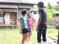 หนังเอวีญี่ปุ่น เด็กสาวใจแตกขอเย็ดควยพี่ชายข้างบ้านเพราะชอบคนหล่อ
